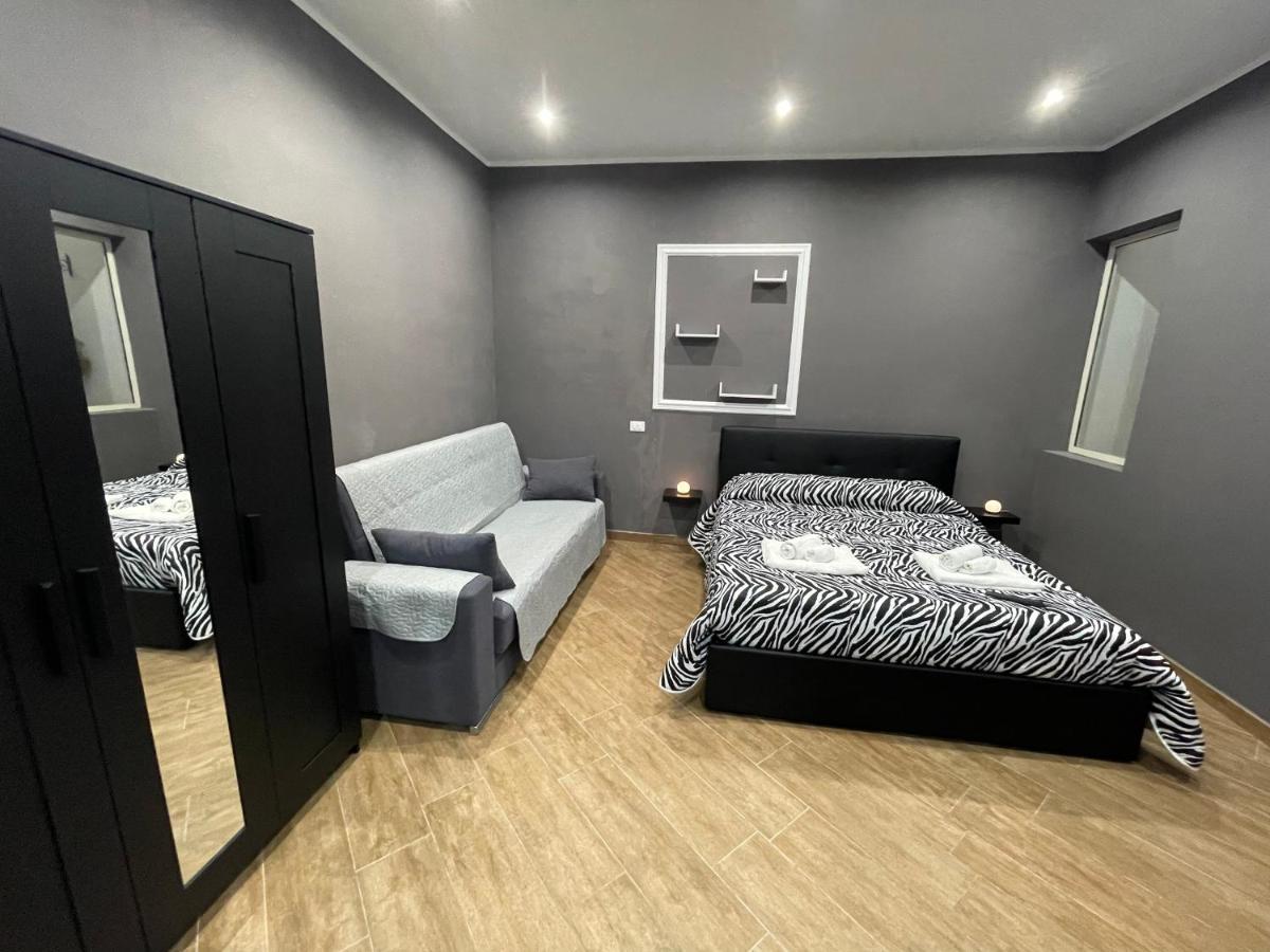 B&B Miramare Suite Borgo تارانتو المظهر الخارجي الصورة
