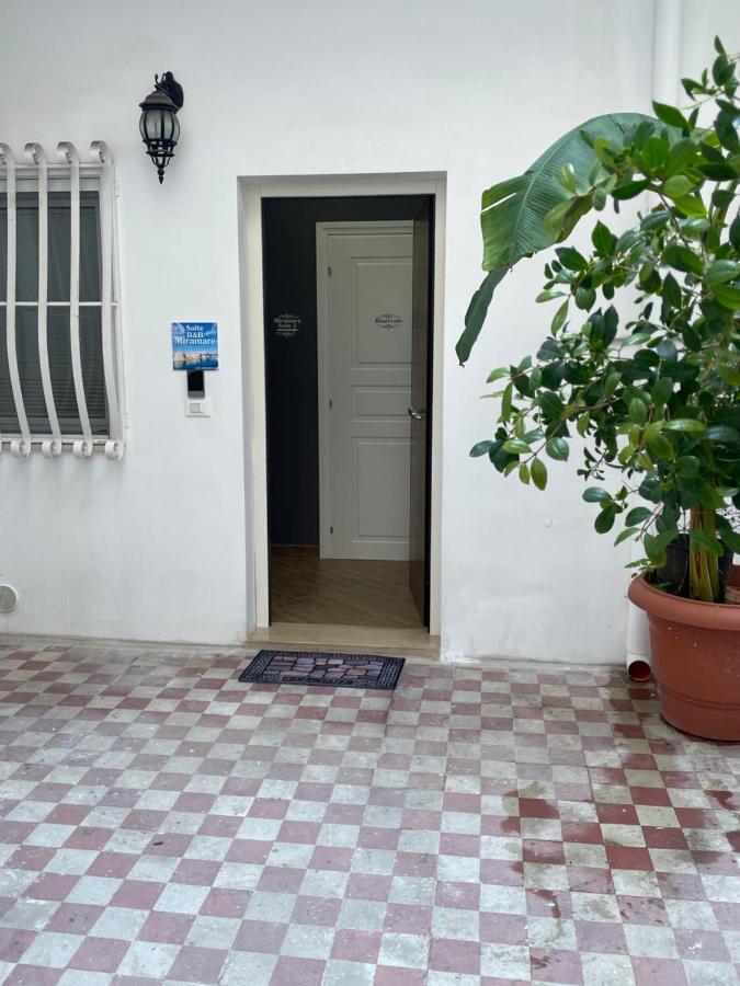 B&B Miramare Suite Borgo تارانتو المظهر الخارجي الصورة